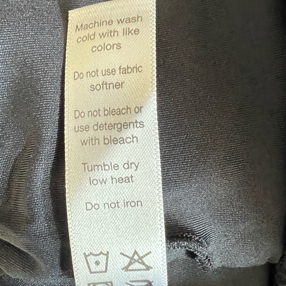 AMARI Active NEW Tidal Mesh Bra Tank Top In Midnight Navy Size S - Picture 14 of 14